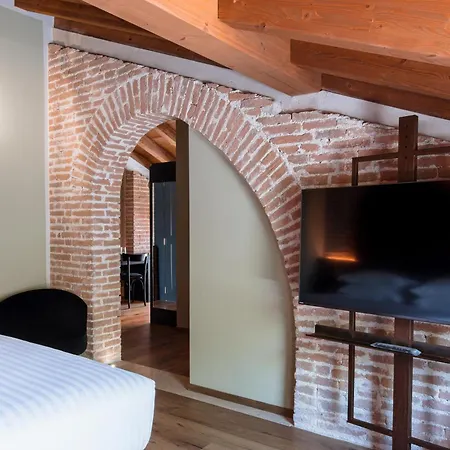 Hotel Pavillon *