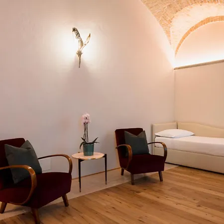 Pavillon Hotel