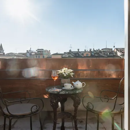 Pavillon * Πεσκιέρα ντελ Γκάρντα