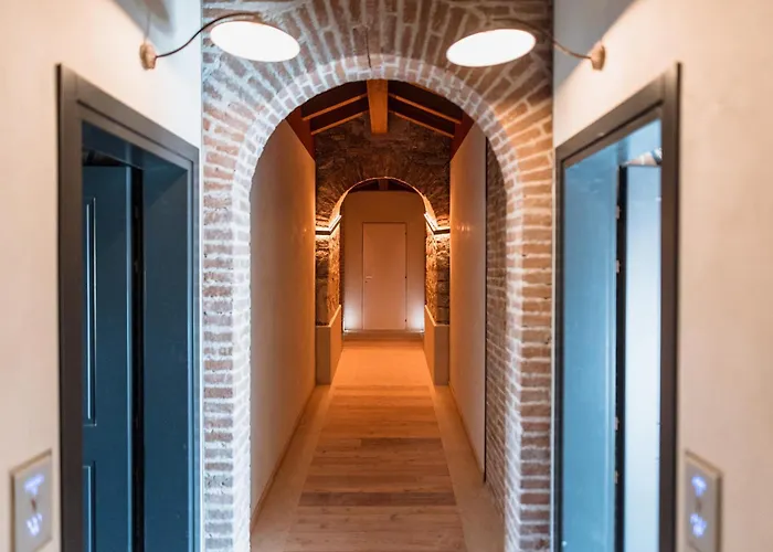 Pavillon Пескьера-дель-Гарда