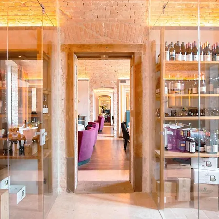 Hotel Pavillon *