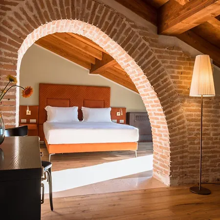 Hotel Pavillon