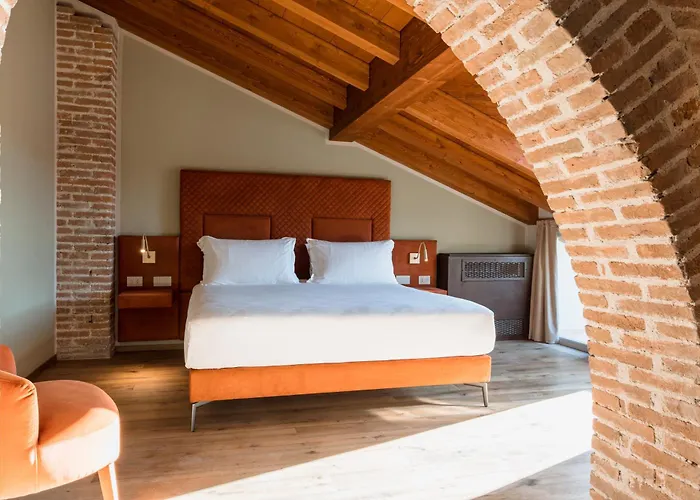 Pavillon * Peschiera del Garda